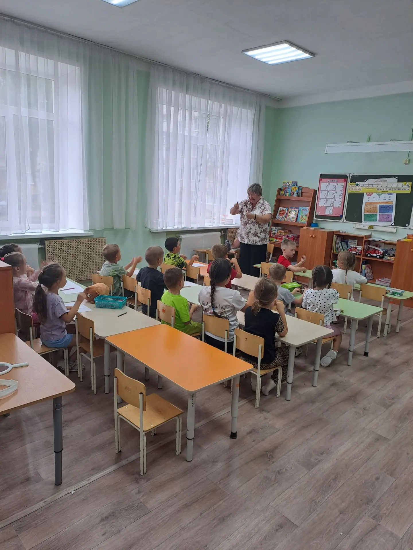 Сегодня у ребят старшей группы в гостях была  писательница Кузнецова Ольга Валерьевна . Ребята позна