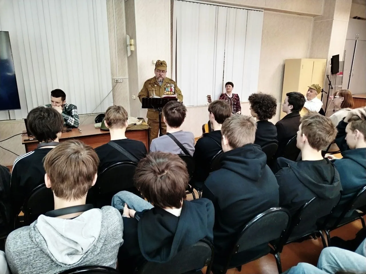 В техникуме прошел урок мужества, посвященный памяти тех, кто защищал Родину в далеких ...