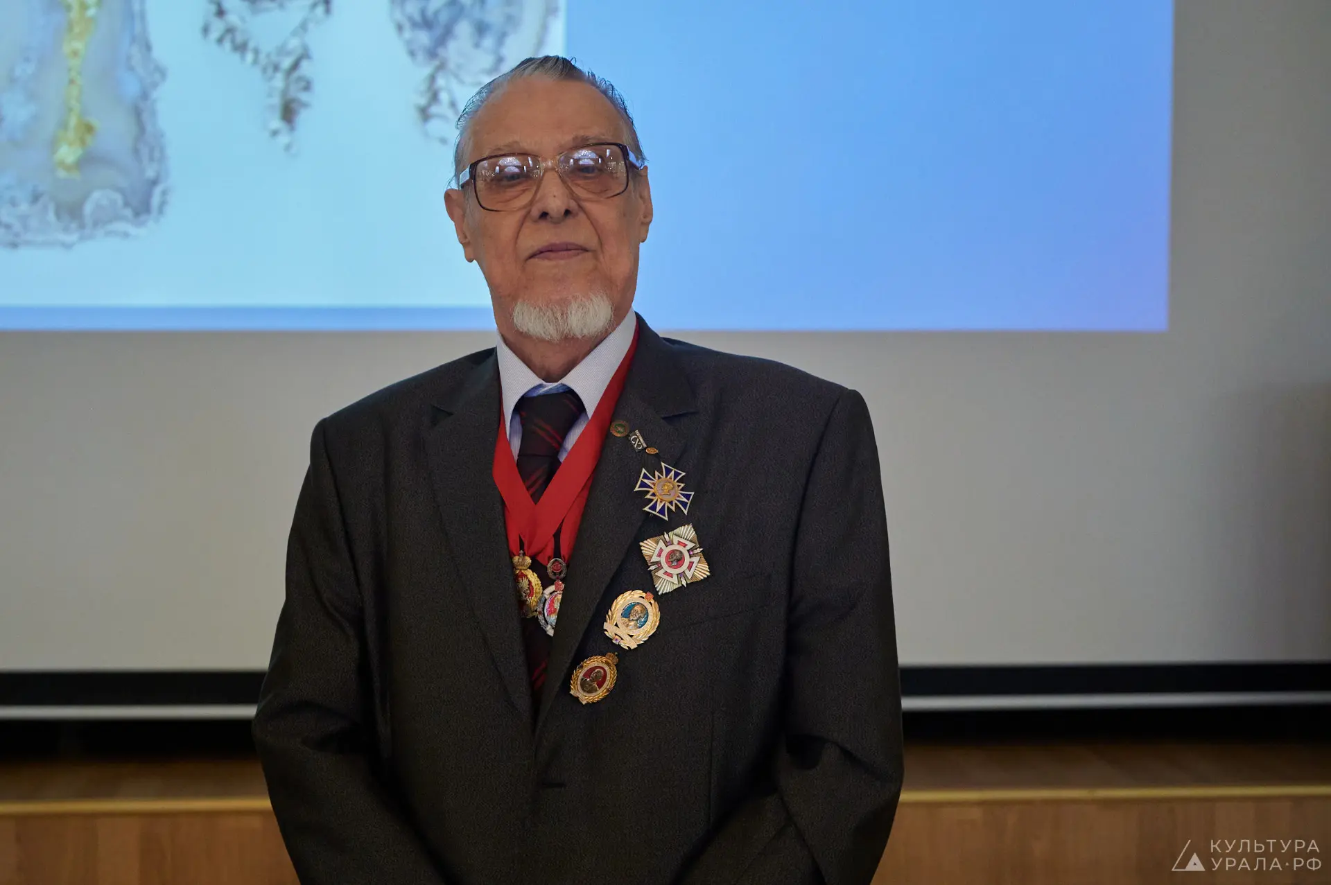 Владимир Хахалкин: уральский мастер с орденом Фаберже