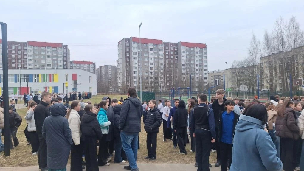 В школе 26  марта  прошла учебная тренировка по эвакуации 🚨  Мероприятие направлено на отработку нав
