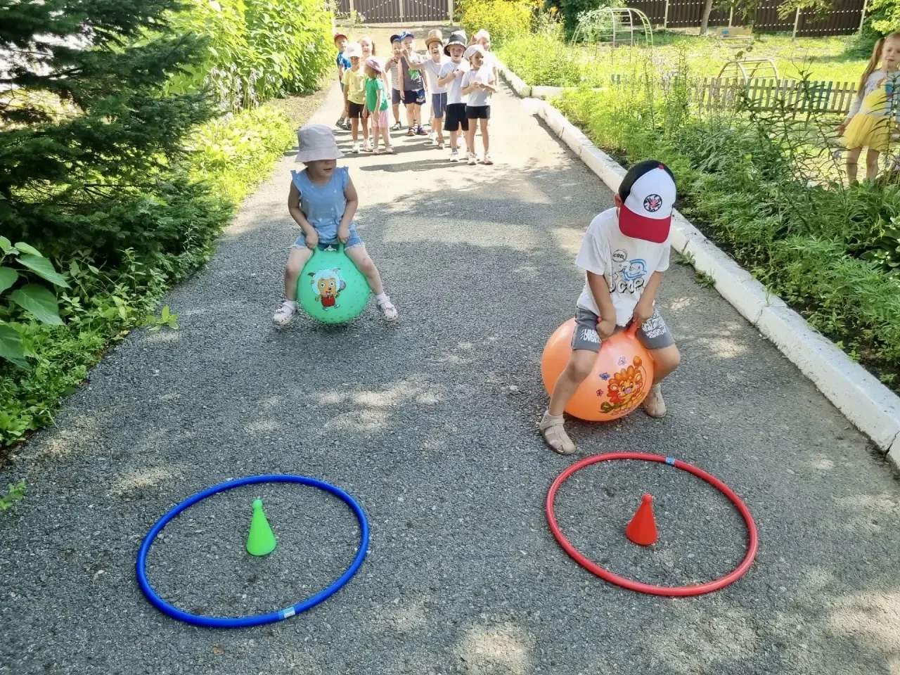 С Днём физкультурника поздравляем всех-всех-всех! 💪