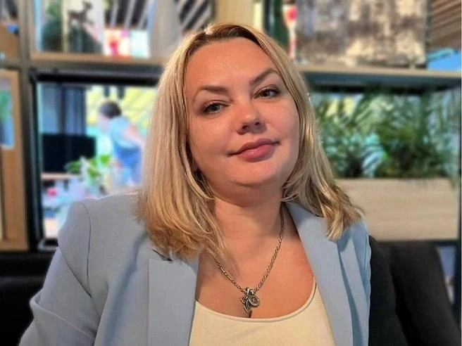 Анна Елисеева, обвиняемая в получении взяток и мошенничестве, уволилась из администраци...