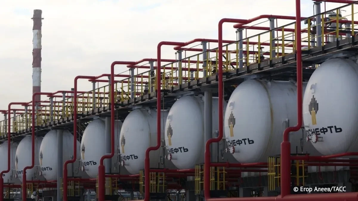 Власти намерены усилить контроль за оборотом нефтепродуктов на внутреннем рынке, начина...
