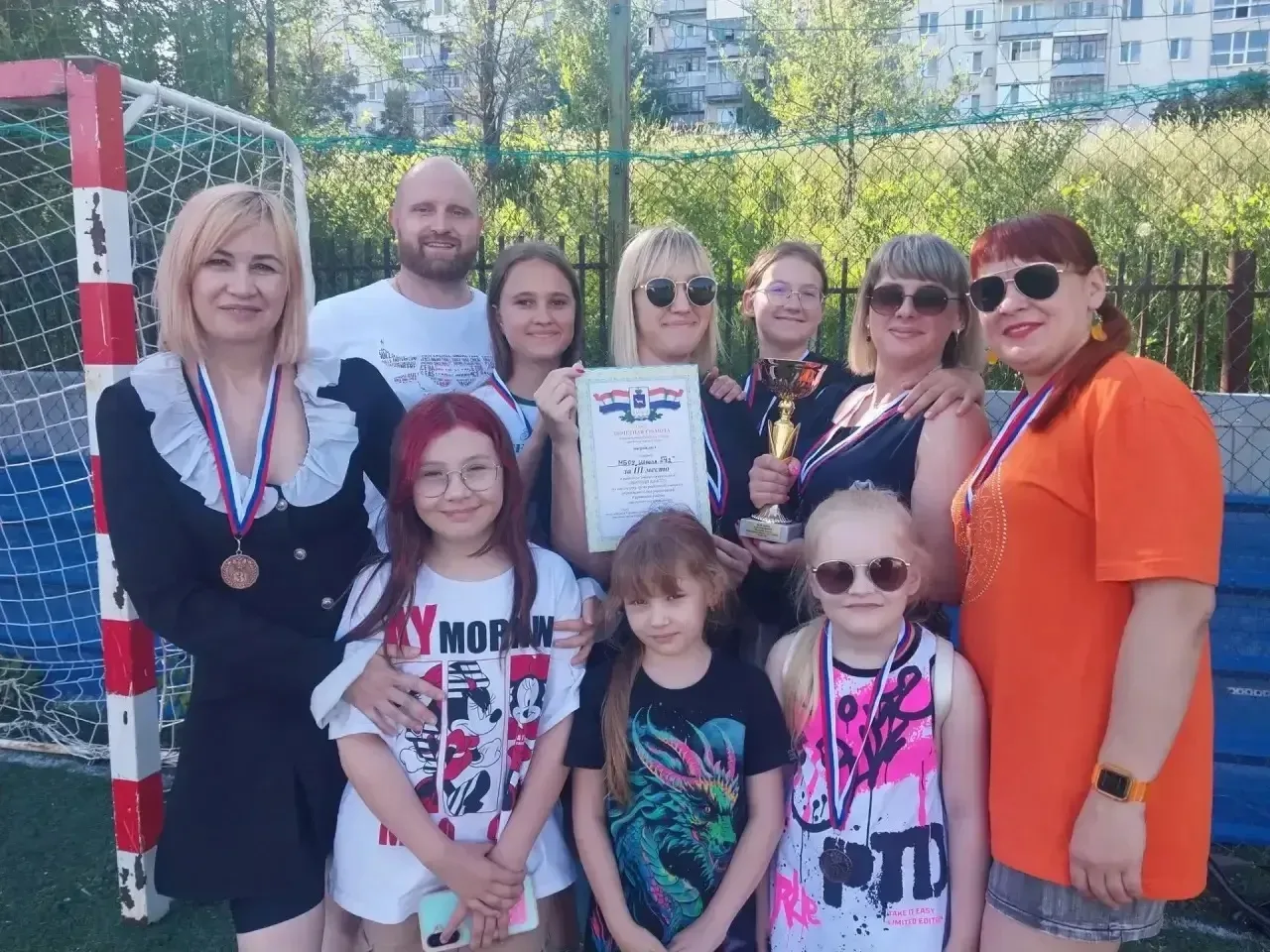 🎉 Наши мамы — настоящие чемпионки! 🎉

Сегодня в школе №77 состоялось торжественное награждение поб