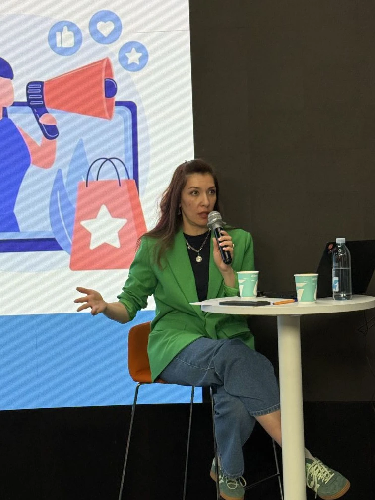 "Чтобы заинтересовать зумеров, надо самой быть TikTokом", - сказала мне на днях подруга.