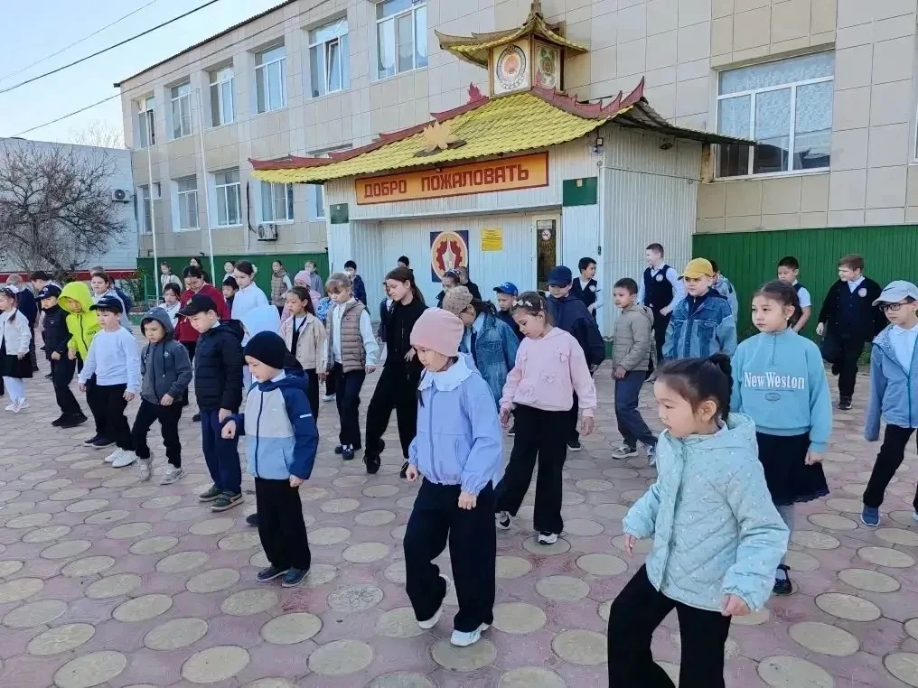 ☀️ День здоровья в гимназии  — начался с зарядки!