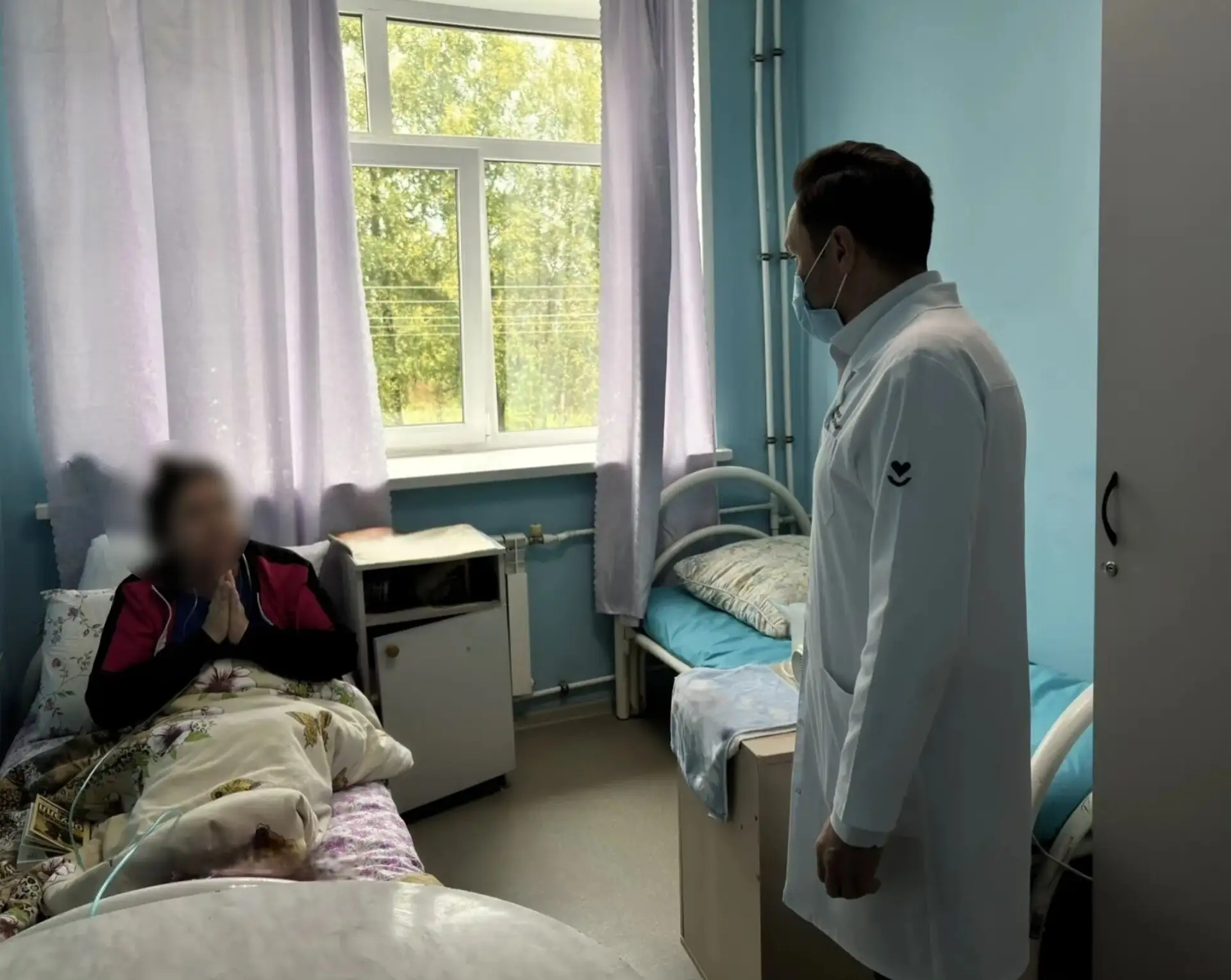 Сегодня главный врач Артур Рифович Галиуллин провел плановый обход в отделениях Иглинск...