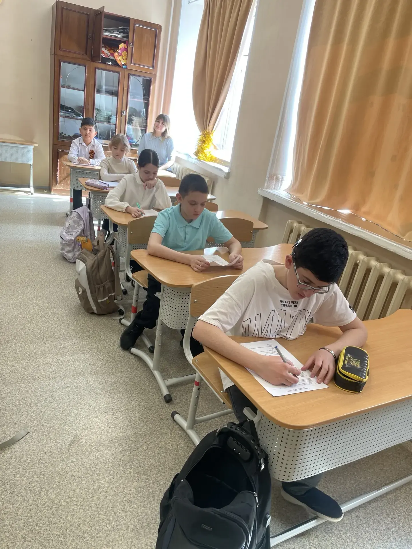 🎉 Логопедический блиц-турнир: эмоции, знания и победы!  📍28 апреля в нашей школе состоялся логопедич