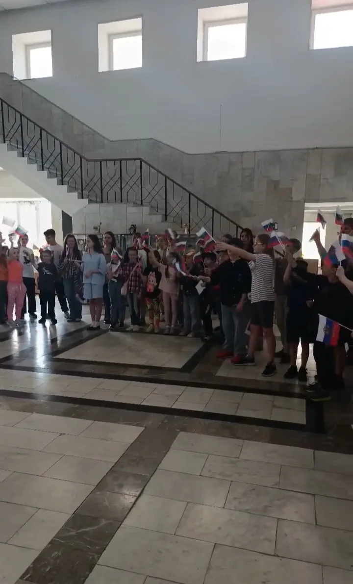 Друзья, открытие летней смены школьного лагеря "Новая волна" состоялось! 🙌

Торжественное открытие 