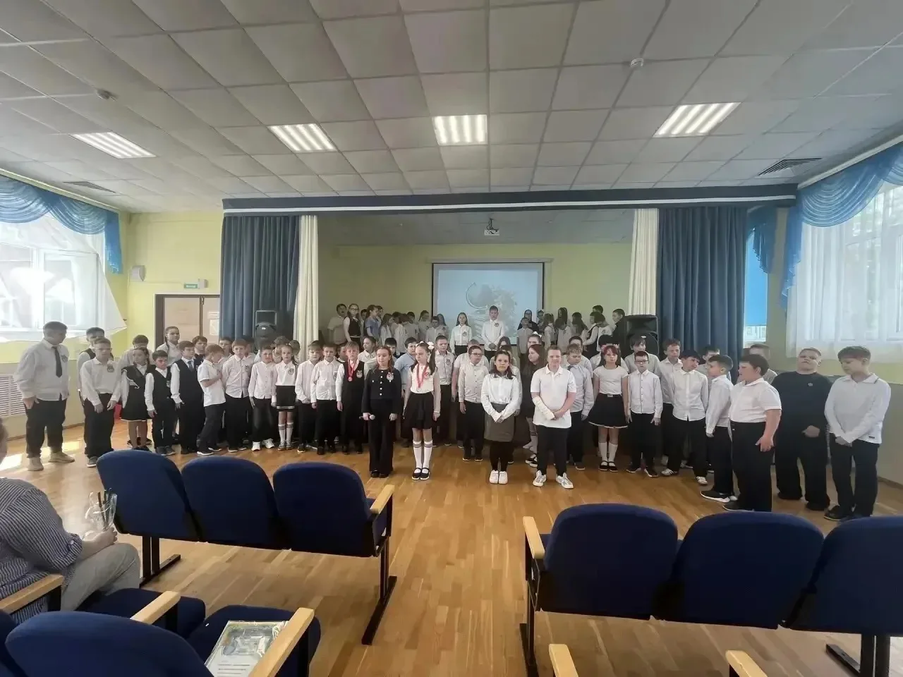 🎓В добрый путь, выпускники начальной школы!