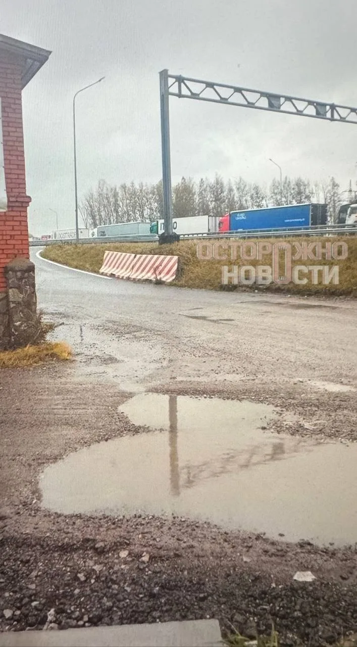 ❄ Уфу и Башкирию завалило снегом: грузовики не могут проехать по скользким трассам