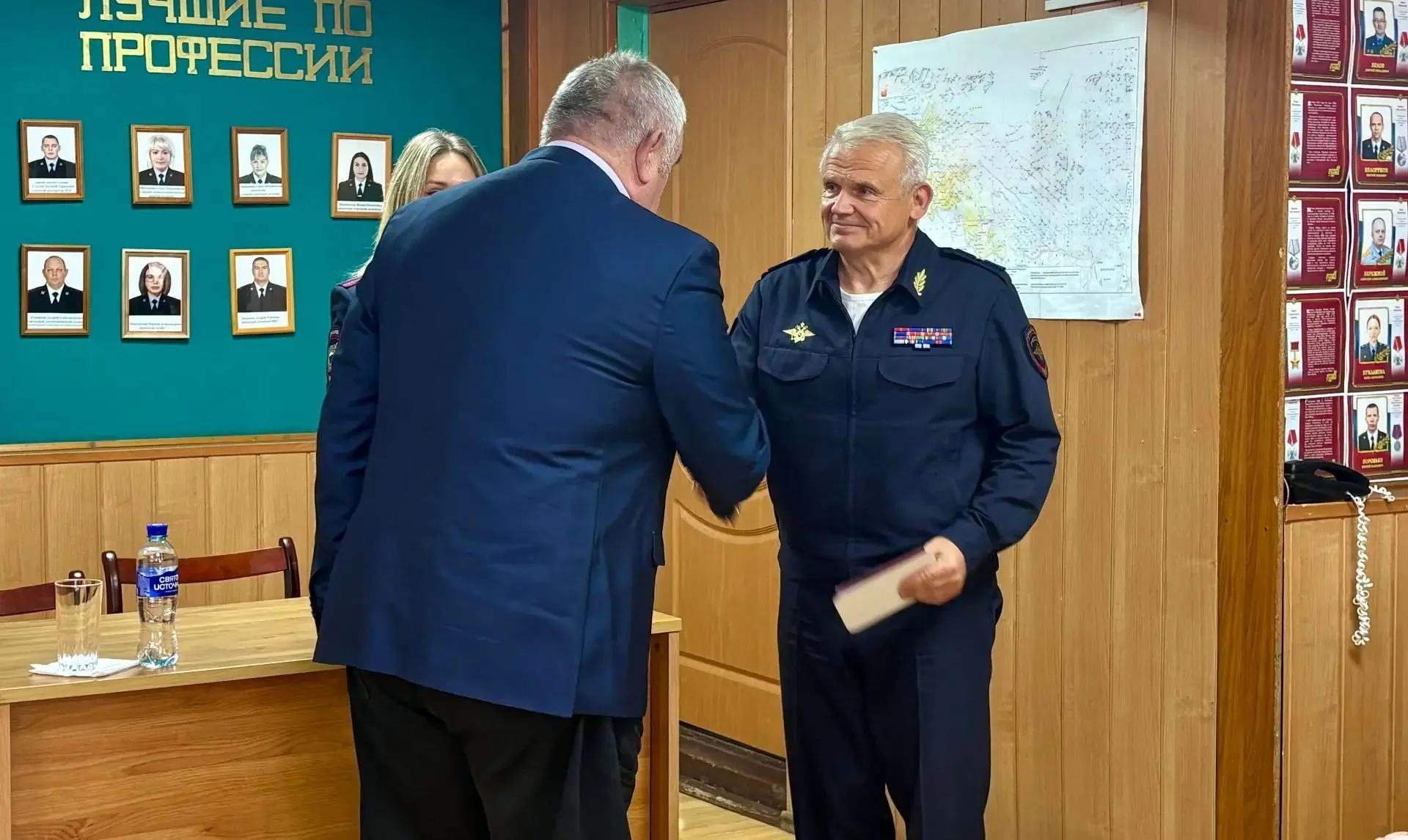 Рабочая поездка: глава УМВД по Калужской области побывал в Кировском отделе полиции