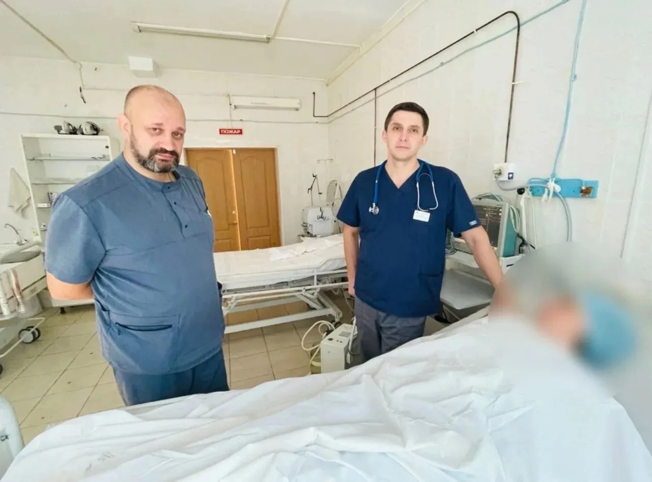 В Нижнем Тагиле врачи объединили опыт разных специальностей и сохранили пациентке руку🚑