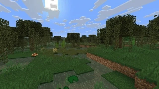 Игроки всё чаще говорят, что обычное болото в Minecraft устарело 🎮👀 На фоне мангрового оно кажется