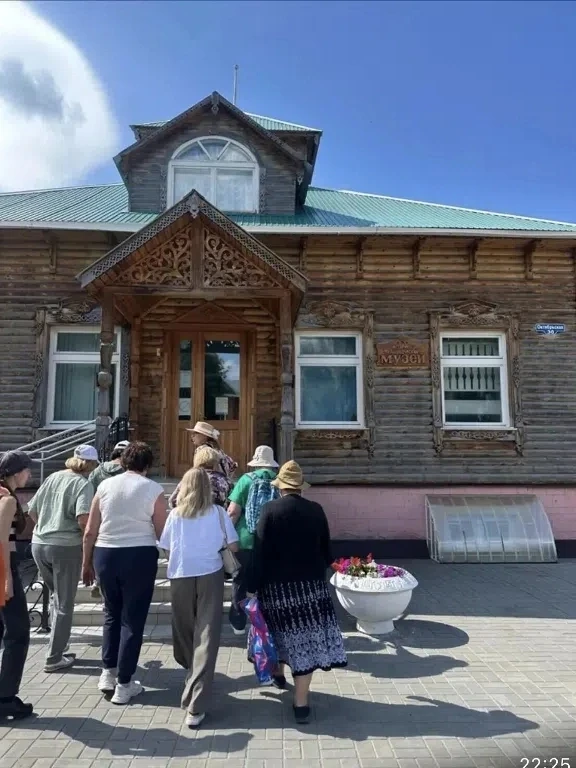 В Саргатском историко-краеведческом музее побывала экскурсионная группа из города Омска.