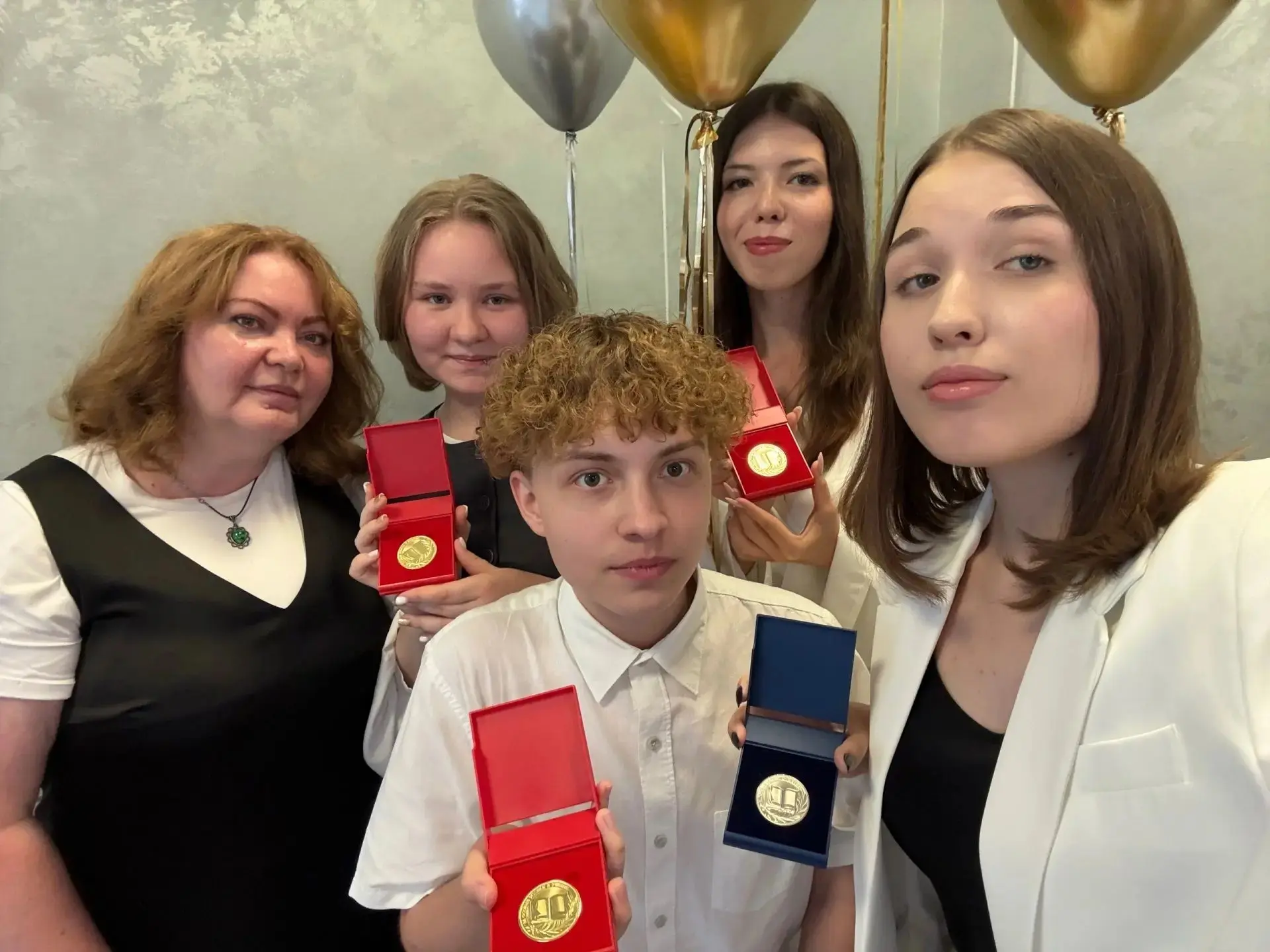 🥇 🥈 Золото и серебро выпуска-2026: Торжественная церемония вручения медалей "За особые успехи в уч