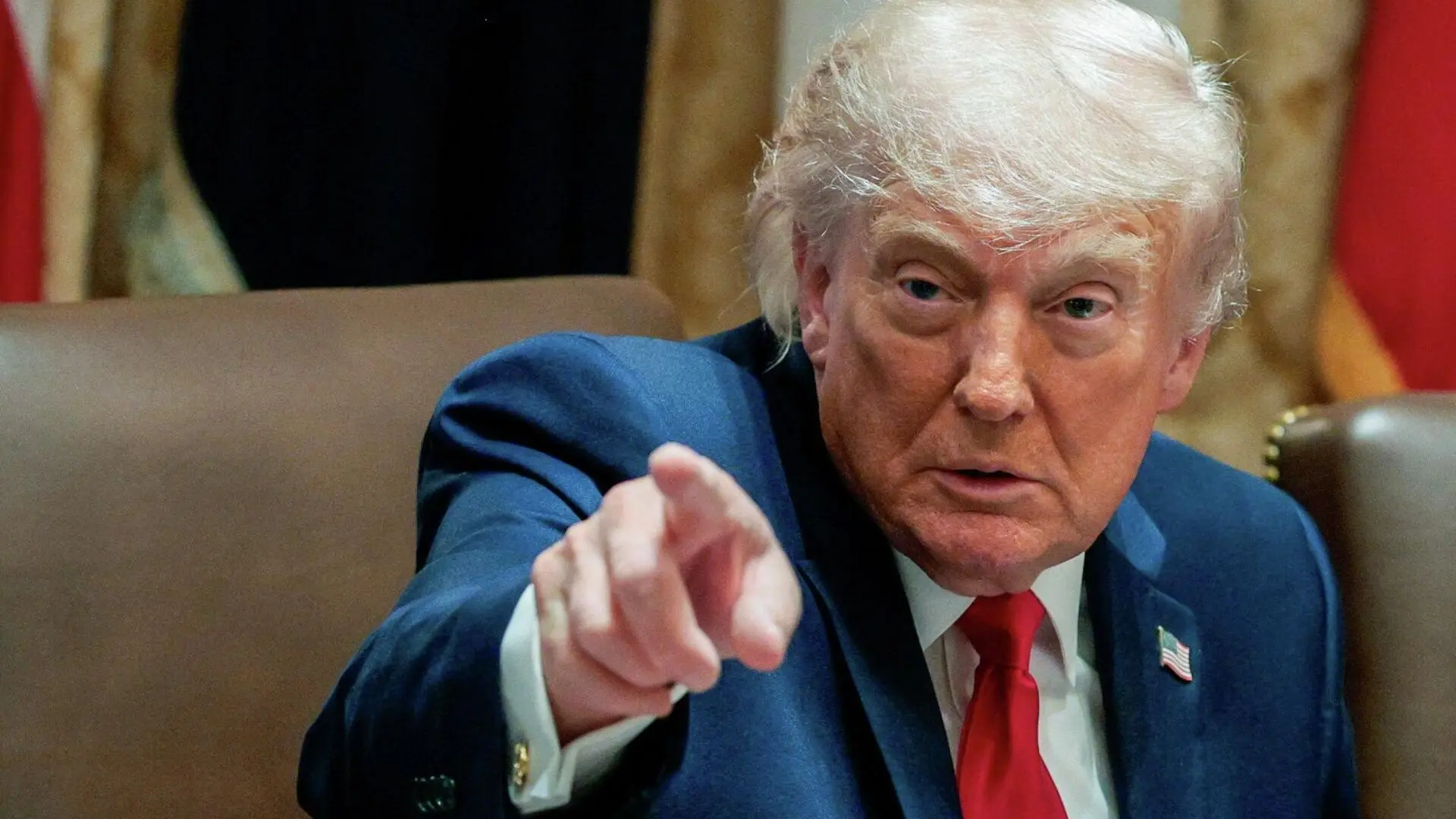 США планируют уничтожить запасы обогащенного урана Ирана, заявил Трамп

"Мы не торопимся, но мы полу
