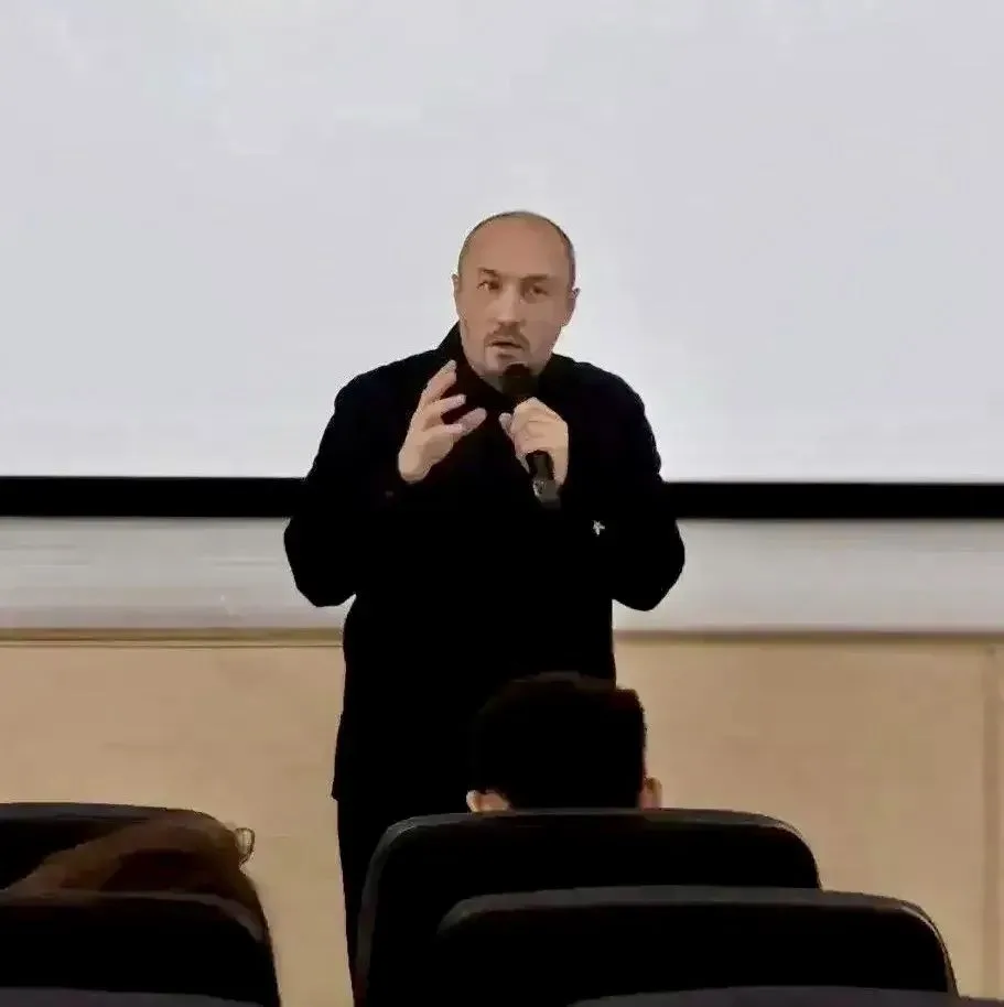 В МБОУ «Лицей» г. Салехарда состоялась просветительская встреча для учащихся 10–11 клас...