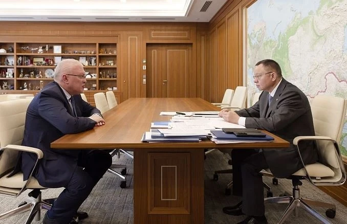 Губернатор Кировской области встретился с министром строительства и ЖКХ России  ---------------- 👉 П