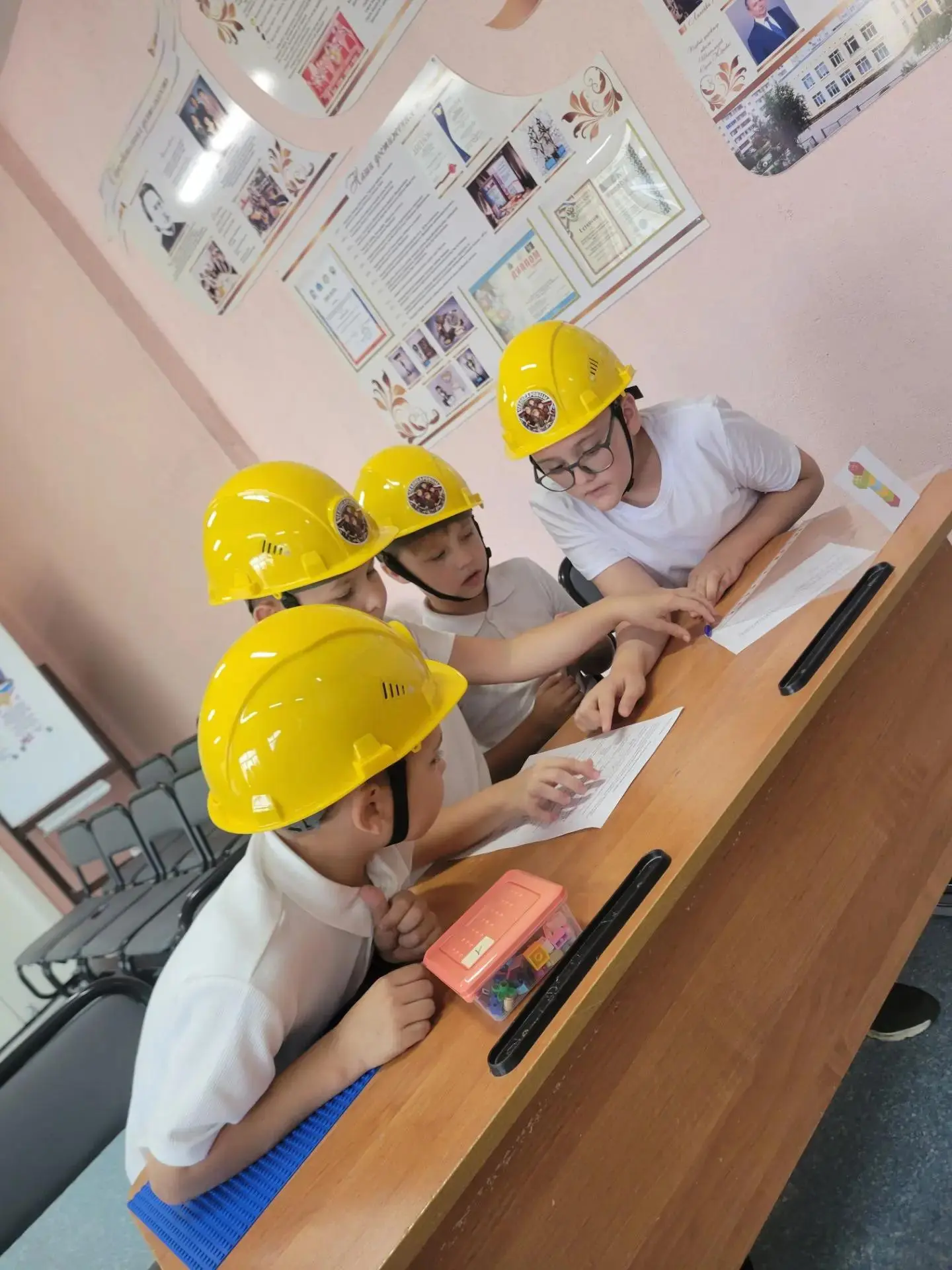 💫 24 сентября, в Школе русской культуры прошёл VII городской конкурс по LEGO-конструир...
