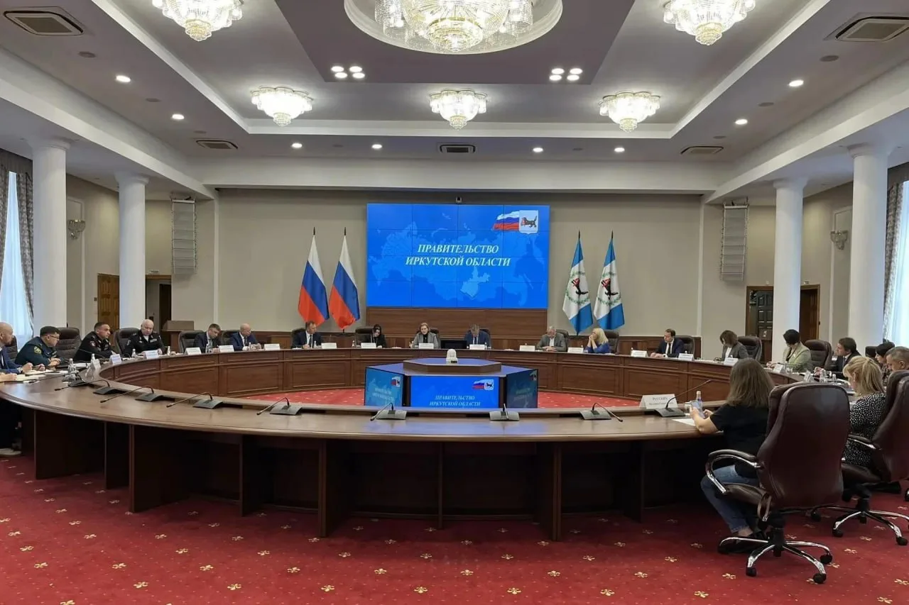 Тревожные новости приходят из Шелехова, где районная больница фактически переведена на ...