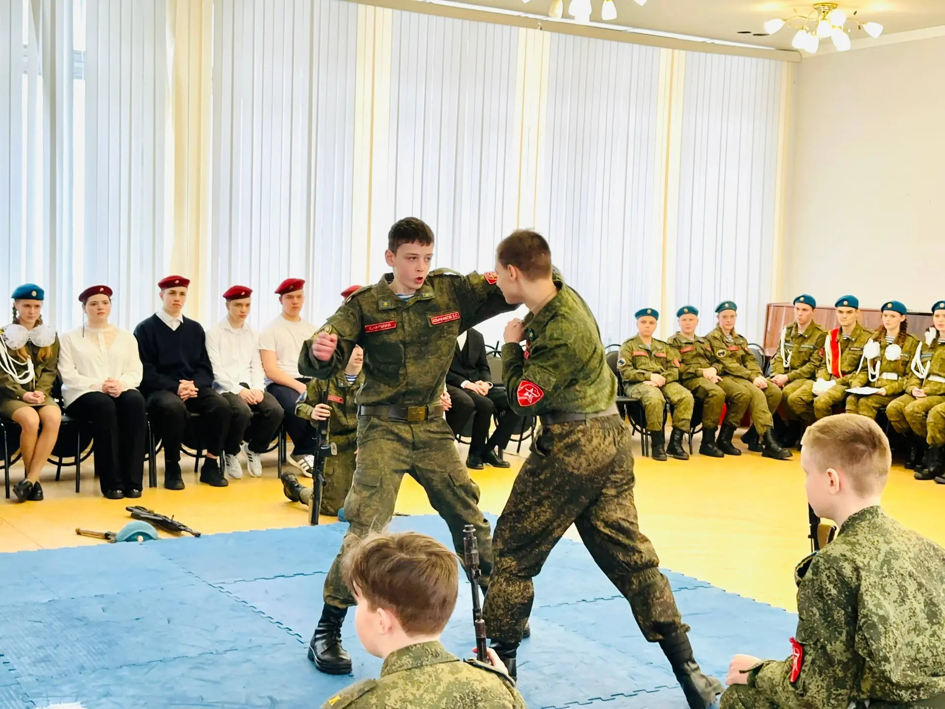 КЛЯТВА ЮНАРМЕЙЦА  🇷🇺Юнармейцы вновь созданного юнармейского отряда «Юный десантник» имени Максима Мо