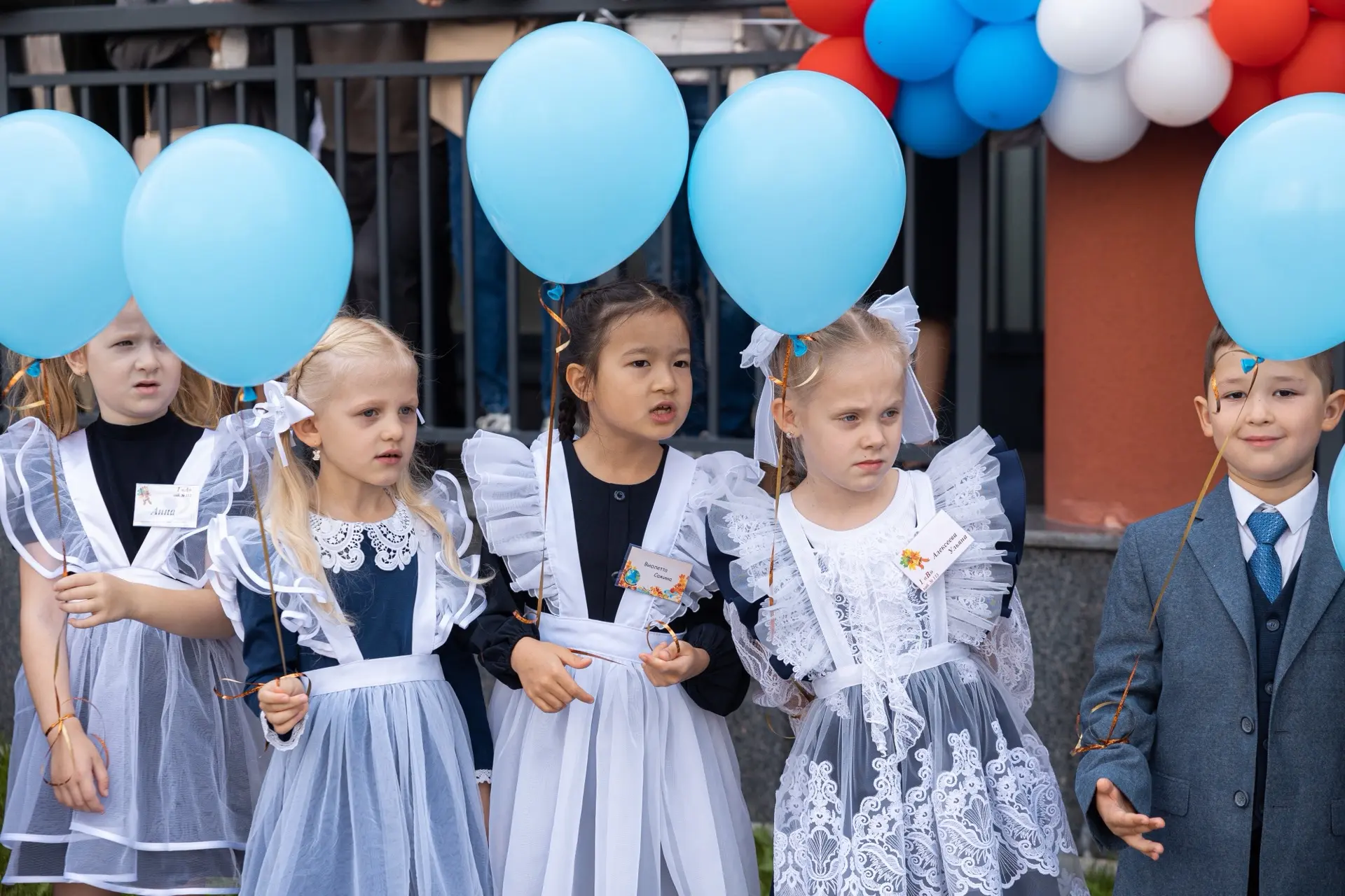 Сегодня прошла торжественная линейка, посвященная Дню знаний!