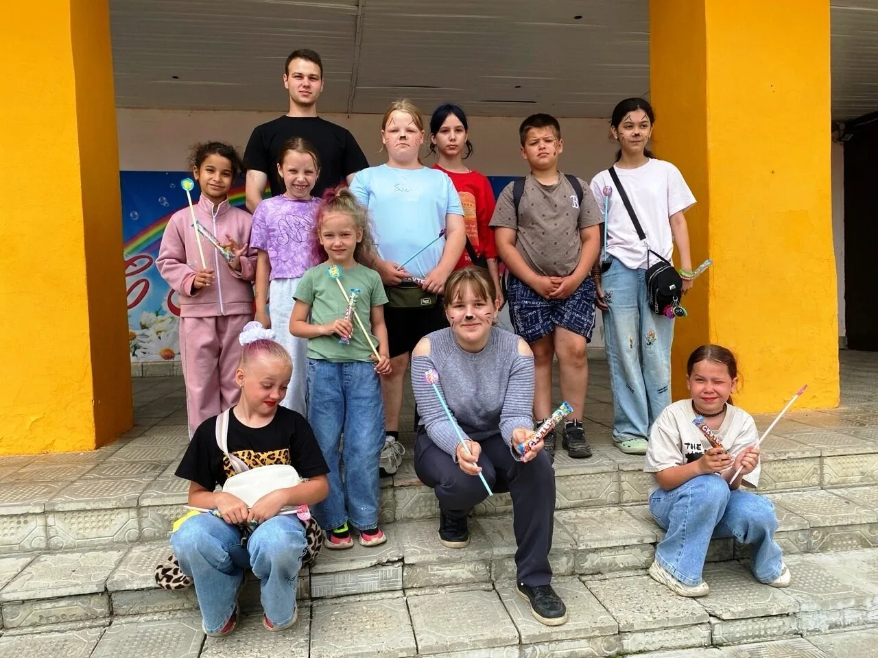 "В ПОИСКАХ СЮРПРИЗА"