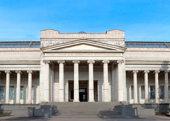 Проект поддержки образования «Ключи», который готовит школьников к сдаче ОГЭ и ЕГЭ, вме...