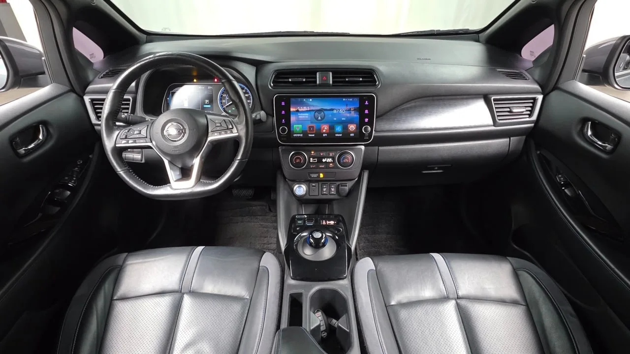 🚘 Nissan Leaf (ZE1)