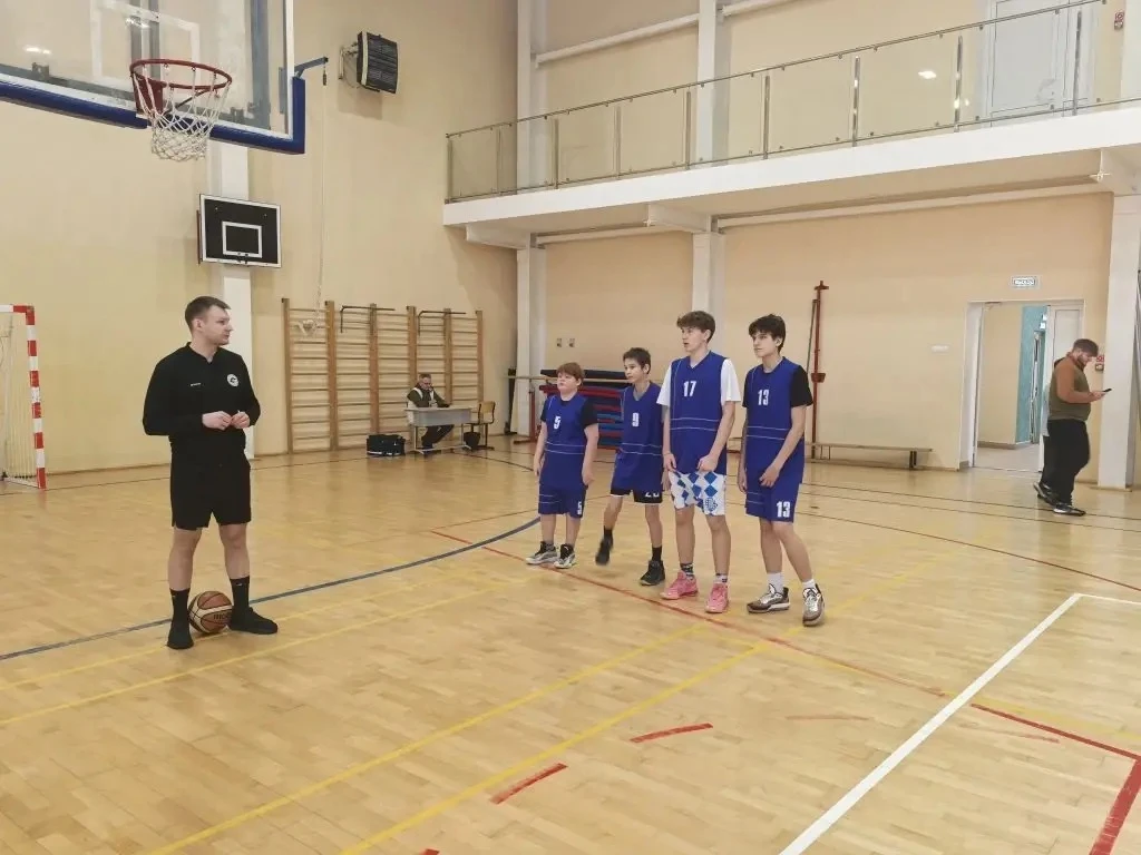 🏀 ПОЗДРАВЛЯЕМ НАШИХ БАСКЕТБОЛИСТОВ С БРОНЗОЙ! 🏆  Сегодня команда нашего лицея приняла участие в горо