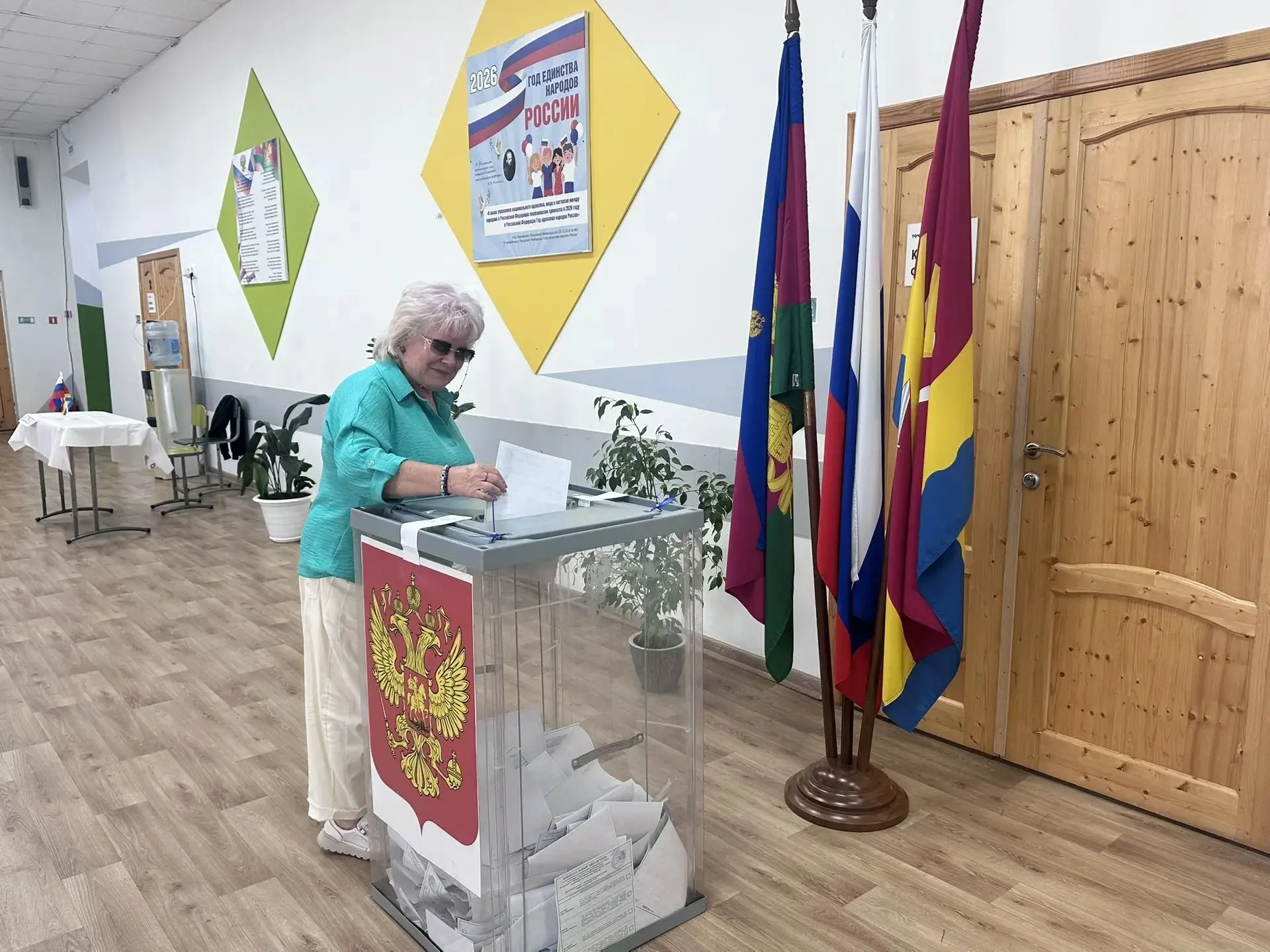 Председатель Совета ветеранов Васюринского сельского поселения - Колемасова Раиса Петро...
