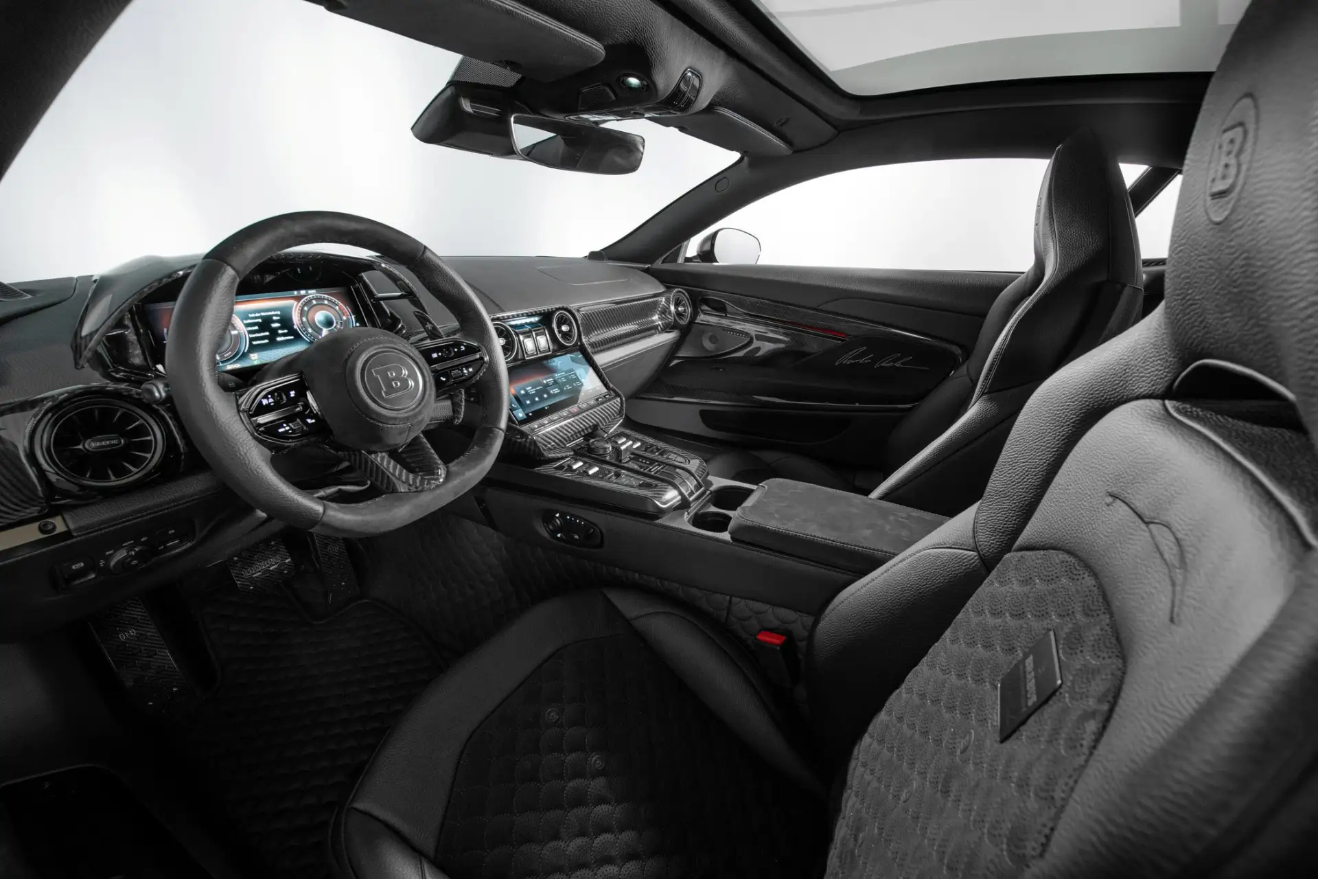 Brabus показал собственный суперкар с V12  Новинку выпустят тиражом всего 77 экземпляров в честь год