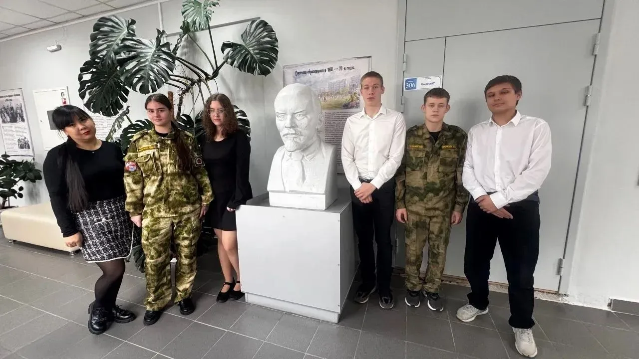 Еще один успешный конкурс   Две команды учеников старшей школы принимали участие в конкурсе активов 