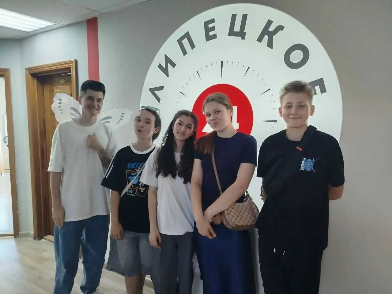 За кулисами телевидения: ребята из школьного лагеря побывали на экскурсии в ТРК «Липецк...