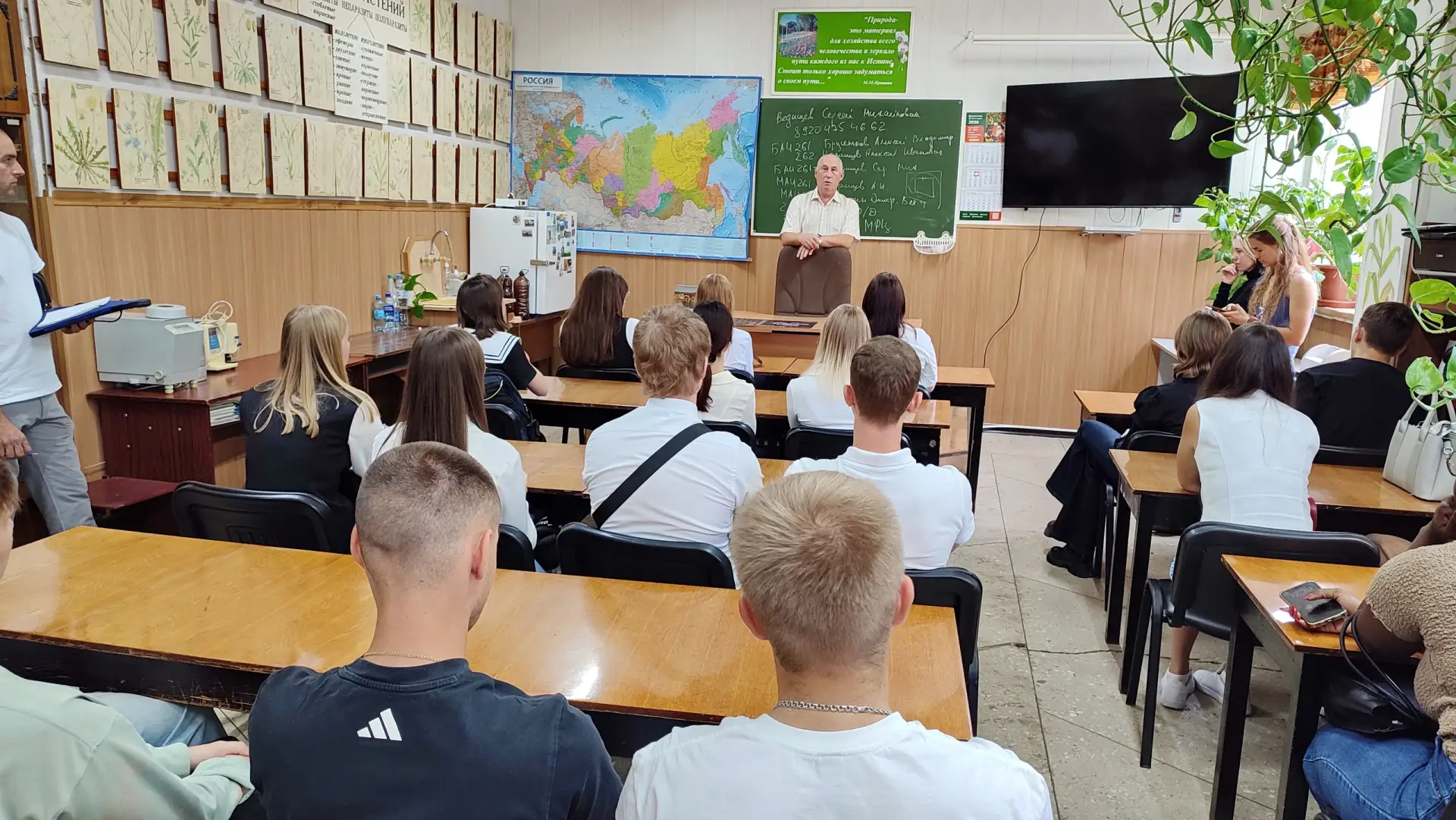 ➡️ Первые шаги в ТГТУ: как первокурсники погружаются в университетскую жизнь