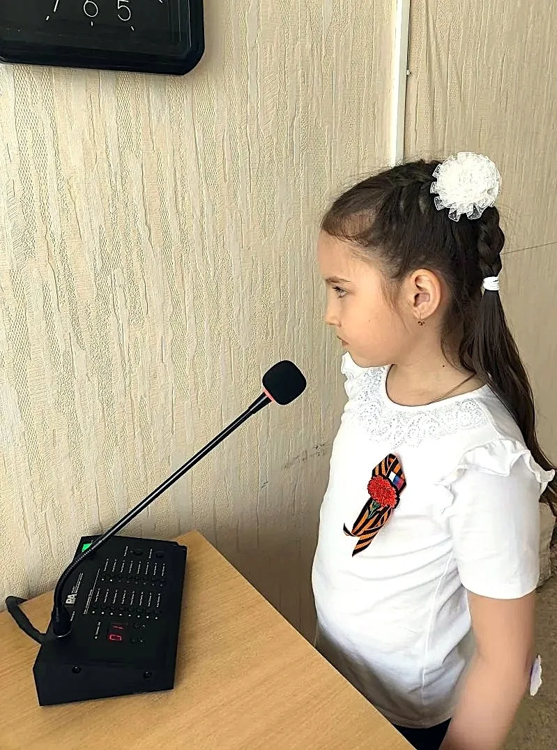 🎙«Живой микрофон»: голоса, звучащие в память о войне.  5, 6, 7 и 8 мая в корпусе Б прошла акция «Жив