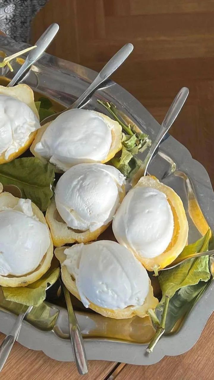 🔥3 идеи для welcome-фуршета, которые будут в топе в 2026 году 

1.Italian Aperitivo 🍋

Лимончелло,
