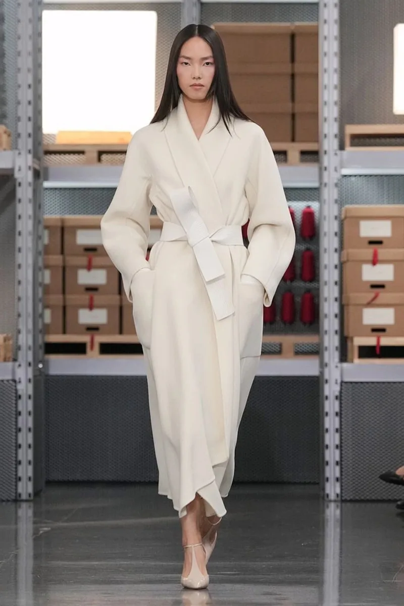 С модных страниц 

Max Mara Resort 2027 Collection