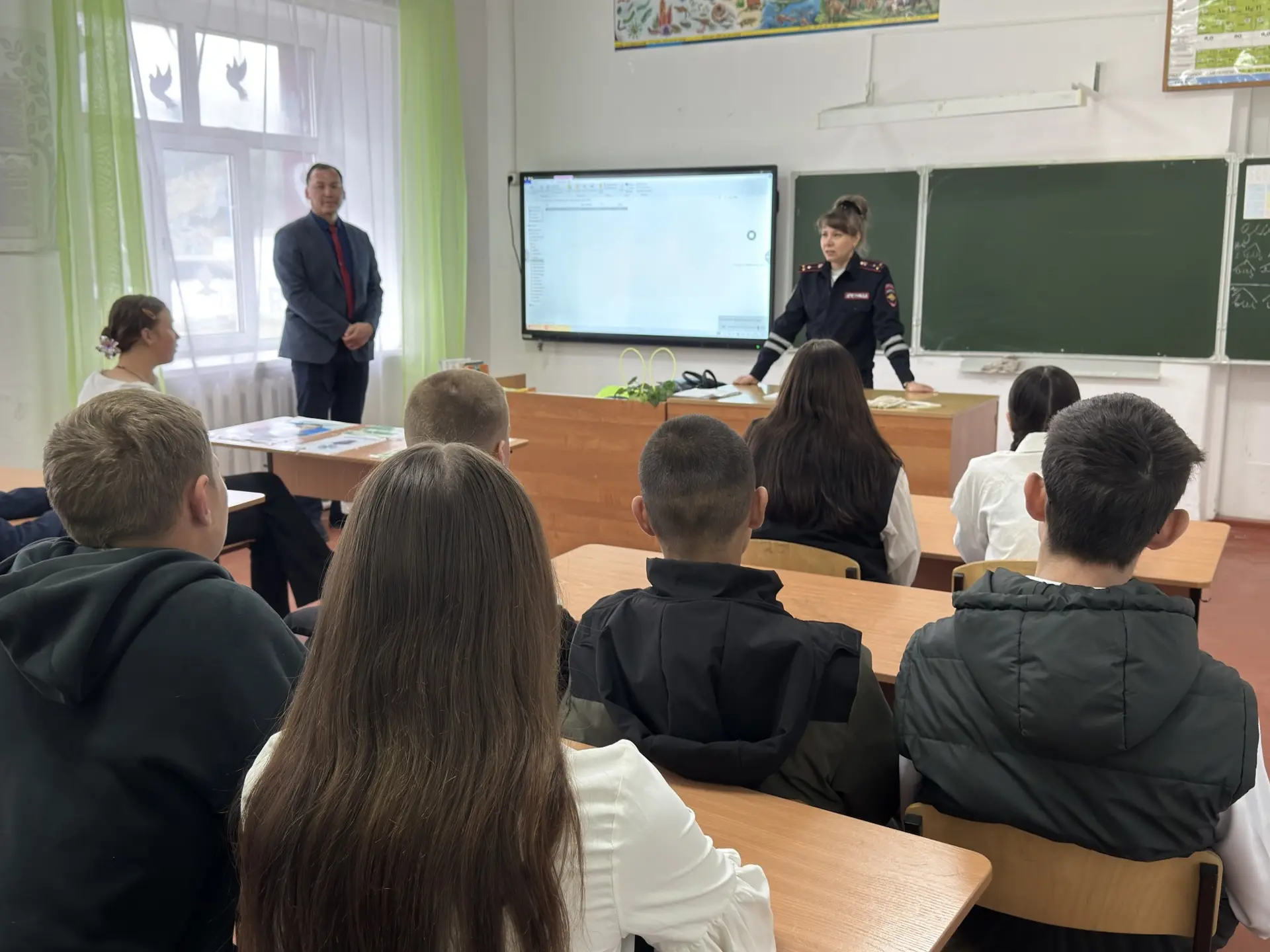 Сегодня инспектор по пропаганде безопасности дорожного движения ОГИБДД ОМВД России по Прибайкальском