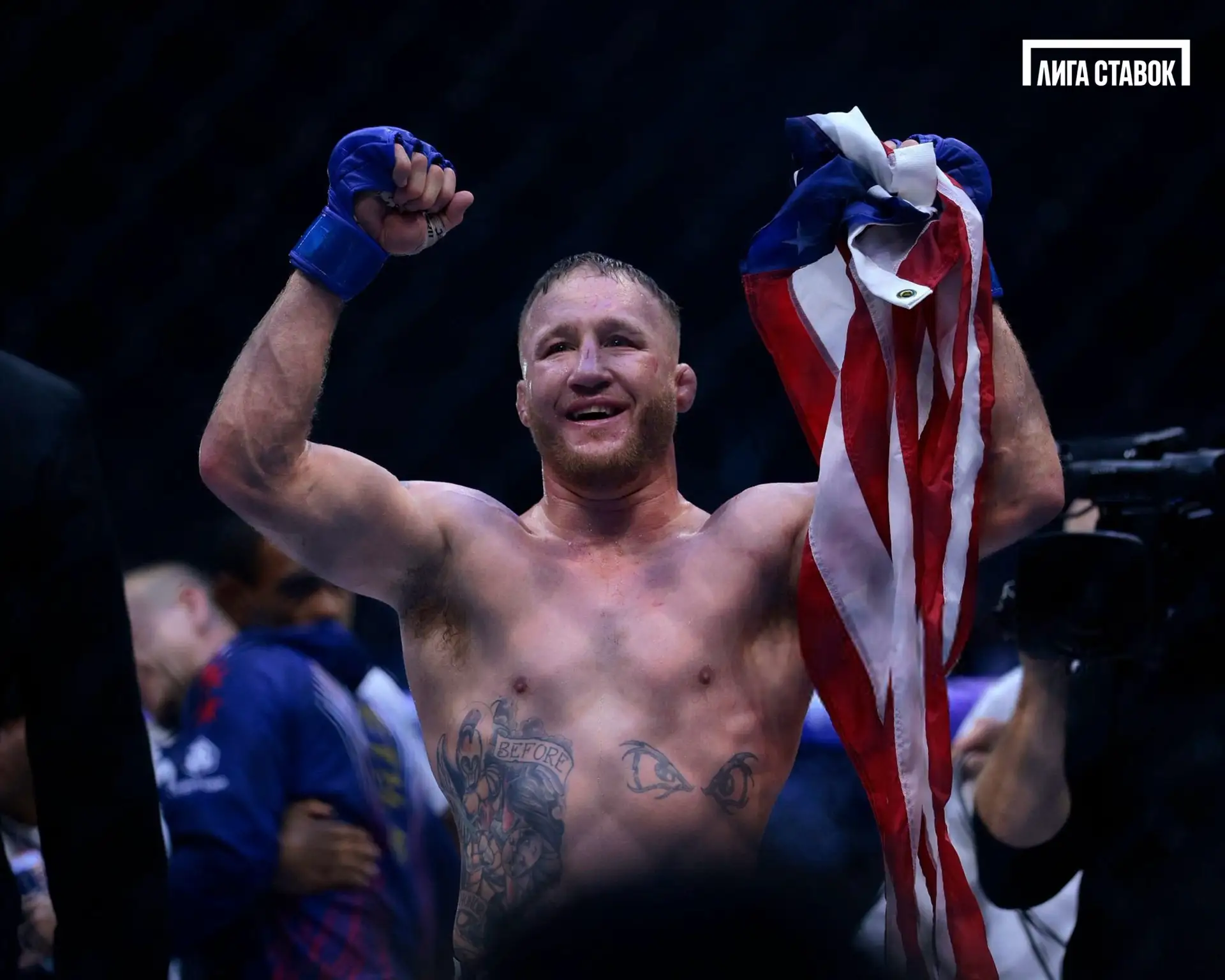 🔝 Джастин Гейджи — новый чемпион UFC в легком весе

Илия Топурия продержался 4 раунда, далее угол б