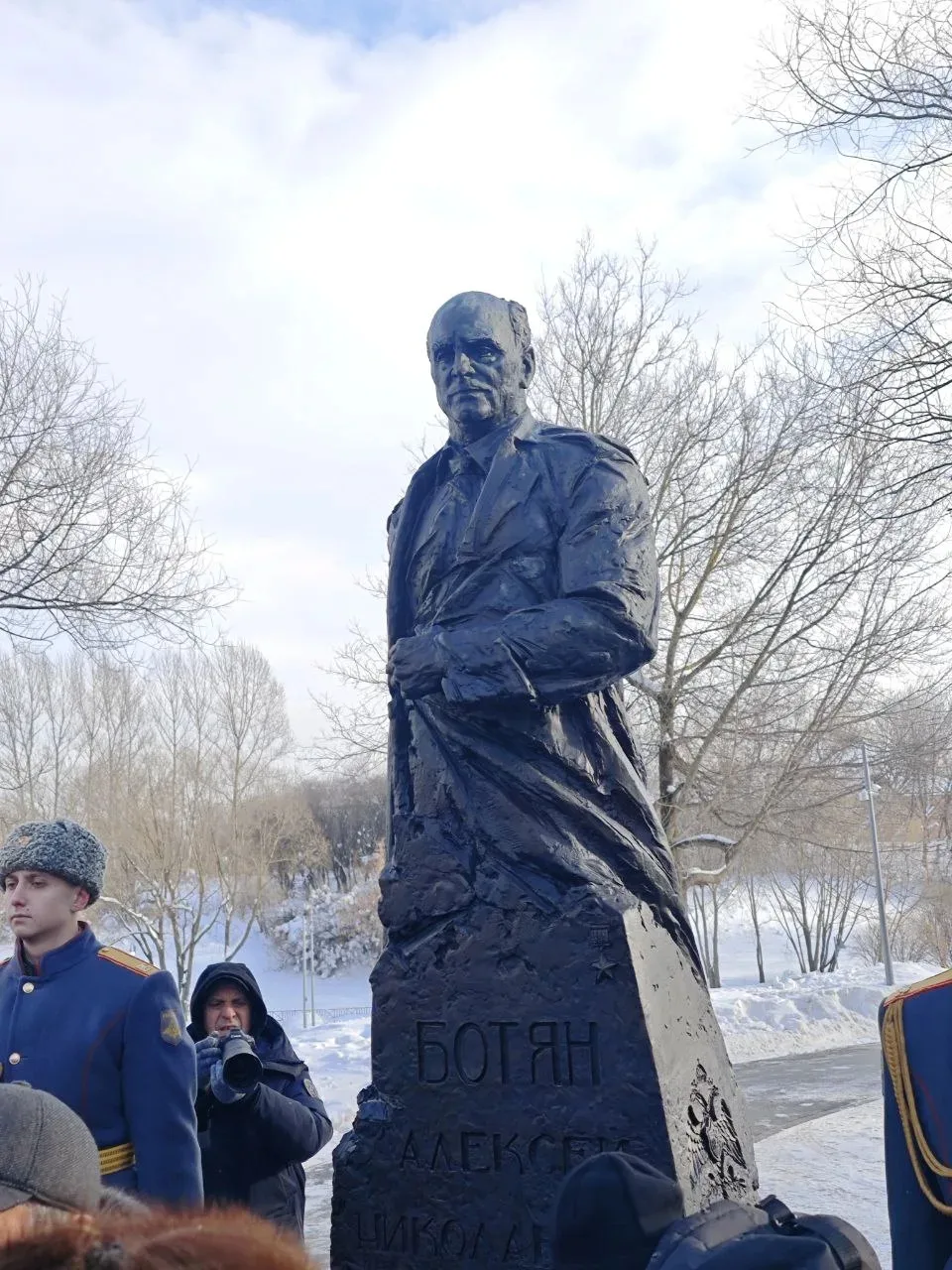 «Победа куётся не только на фронте, но и в сердцах».   Сегодня эти слова великого разведчика звучат 