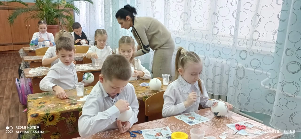 ️❄️ Мастер-класс по декупажу: «Новогодний шар» ❄️   В День святого Николая, наш творческий день был 