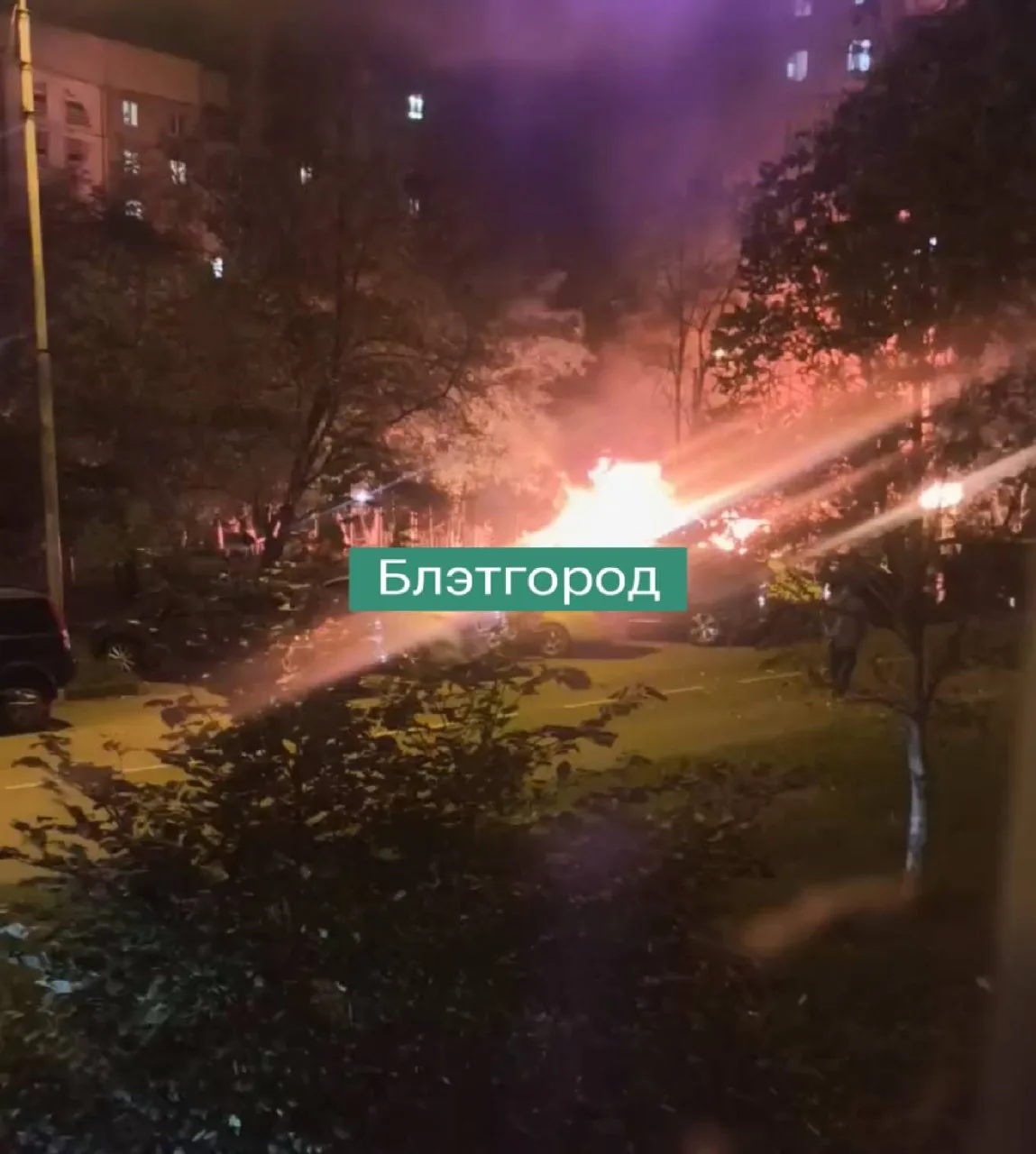 На Октябрьской после громких звуков что-то горит.