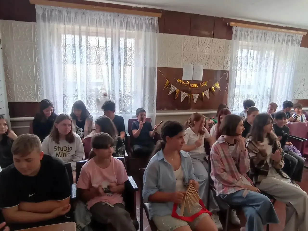 🌞Сегодня ребят из нашего лагеря радушно встретила 🎭Школа искусств. Занимательным, познавательным и