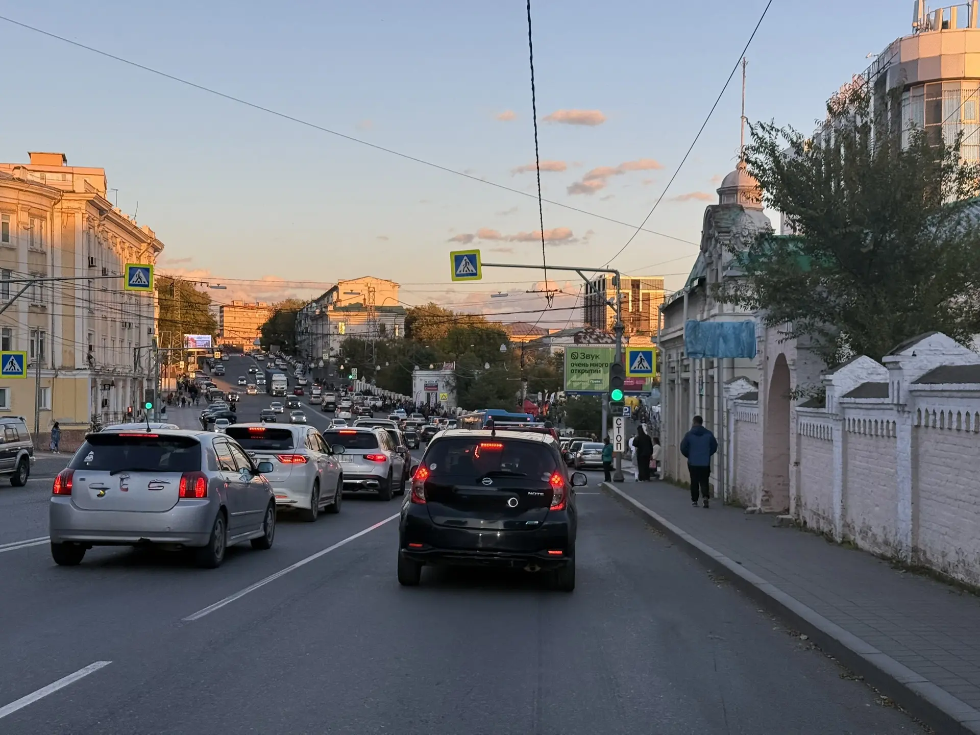 Владивосток встал в 8-бальные пробки из-за спидвея