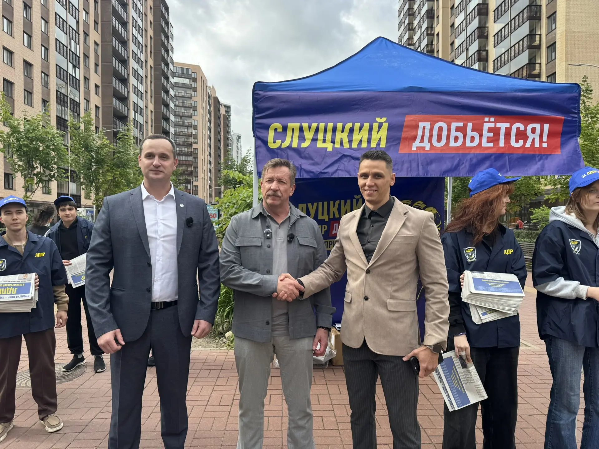 Выездная приёмная Леонида Слуцкого прошла в Мурино!