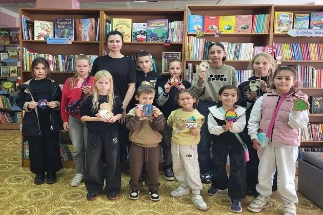 🍂В Рузской городской библиотеке прошёл мастер-класс «Осенние чудеса» для детей города ...
