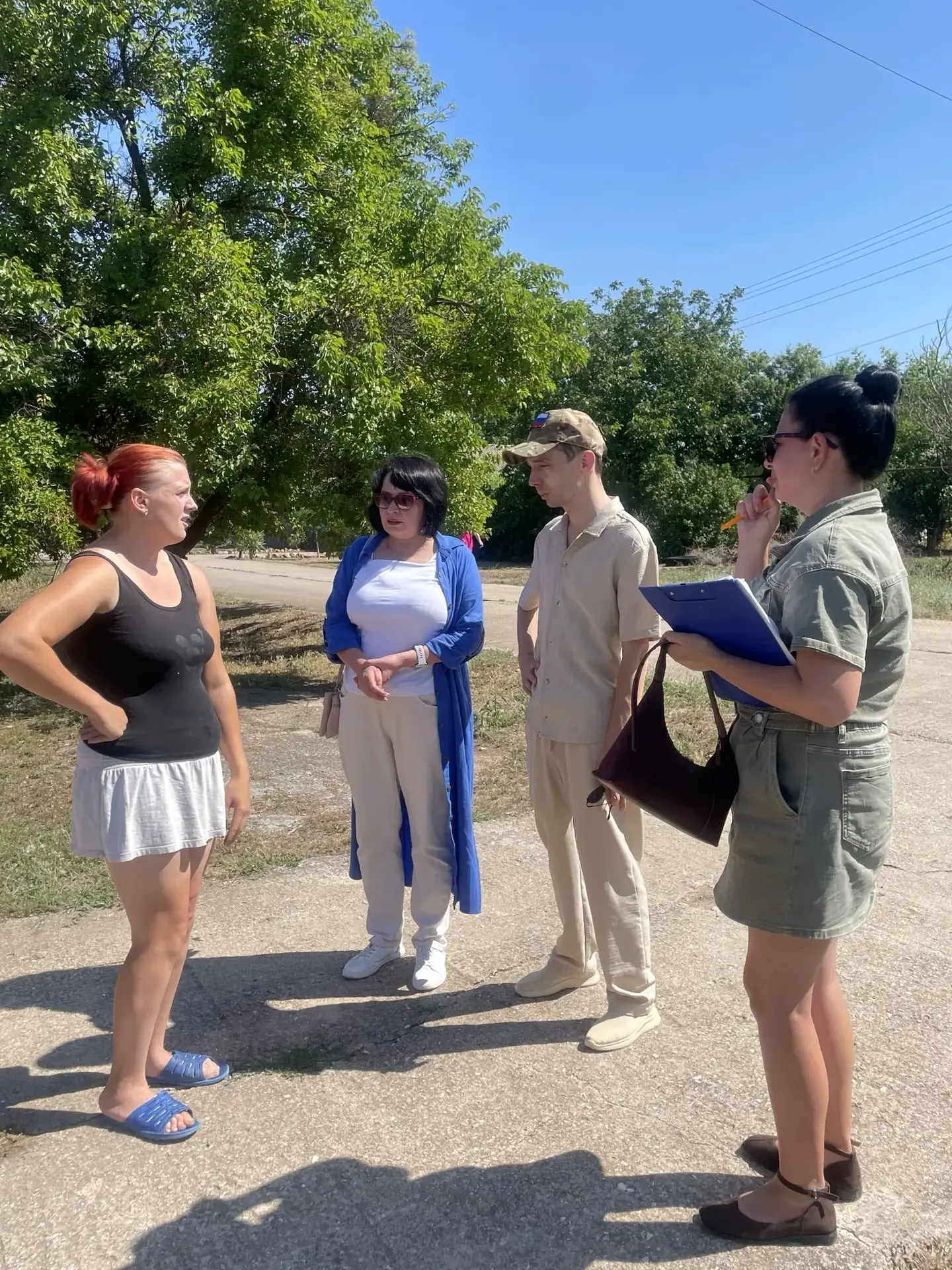 Пройти пешком каждую улицу 🚶‍♂️, заглянуть в каждый двор и лично поговорить с каждым ж...