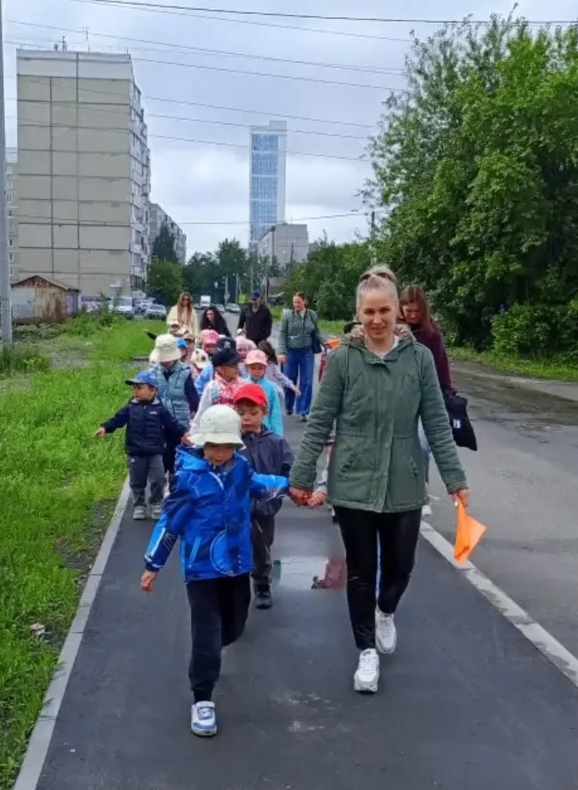 5 июня, в День эколога, старшая группа детского сада отправилась на увлекательную экску...